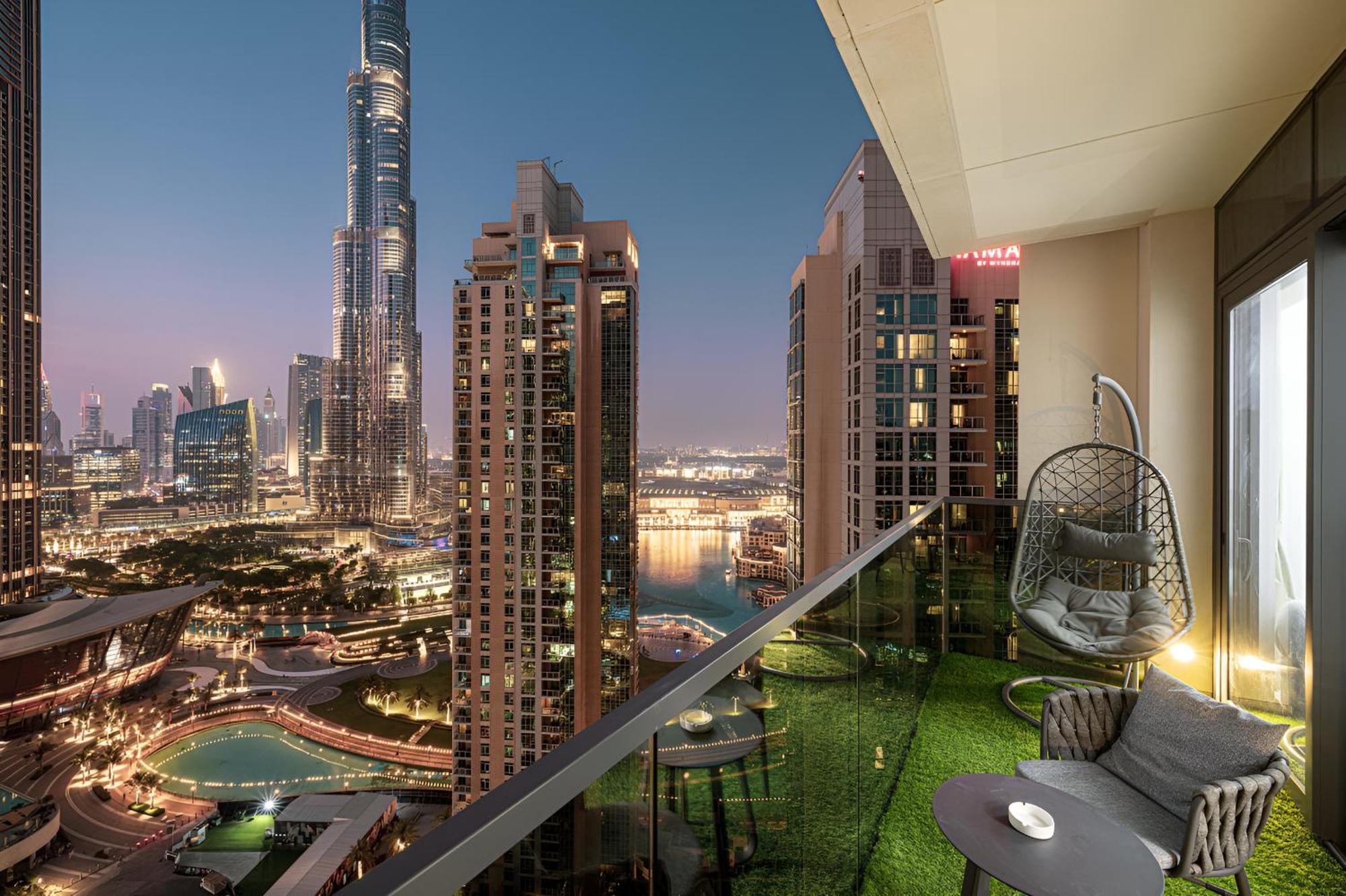 Expansive 7-bed Overlooking Burj & Fountains