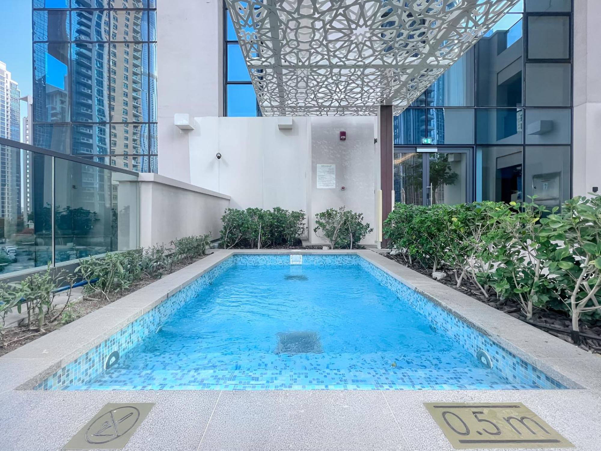 Expansive 7-bed Overlooking Burj & Fountains