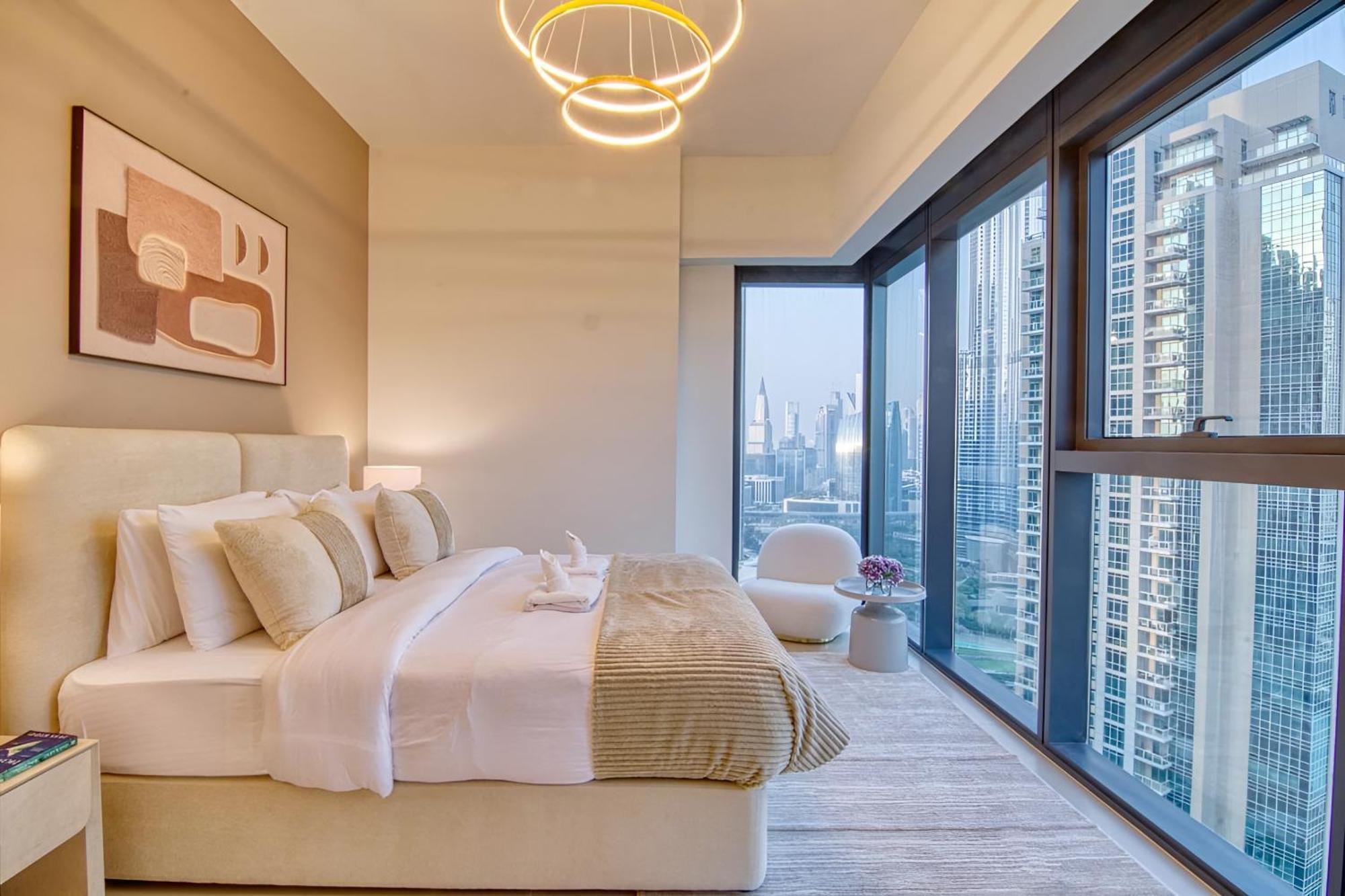 Expansive 7-bed Overlooking Burj & Fountains Apartment Dubai