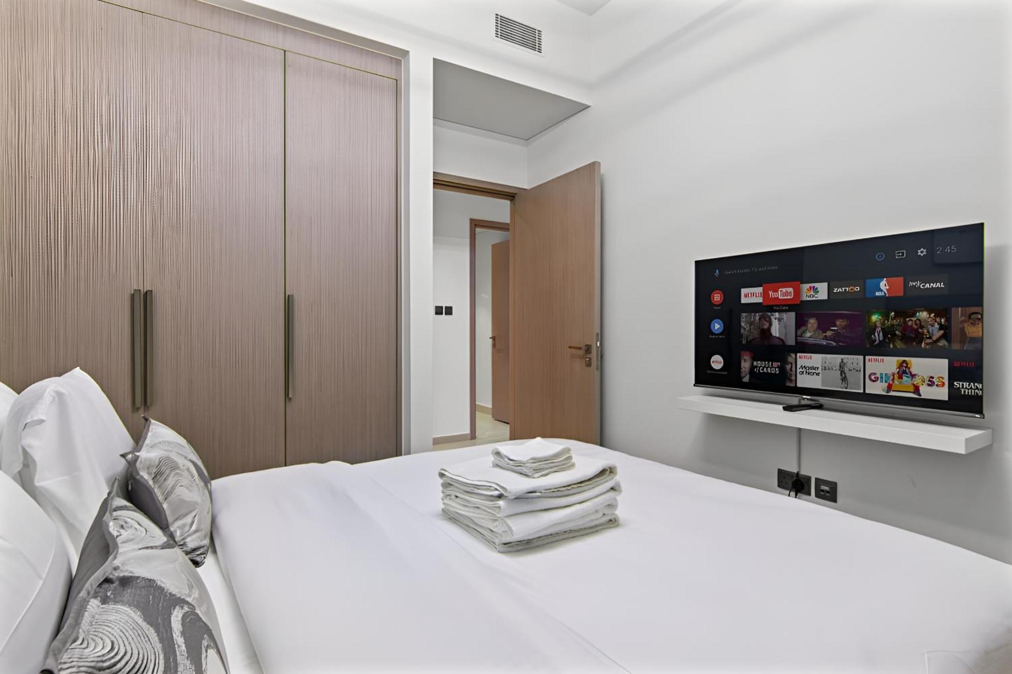 Apartment Expansive 7-bed Overlooking Burj & Fountains