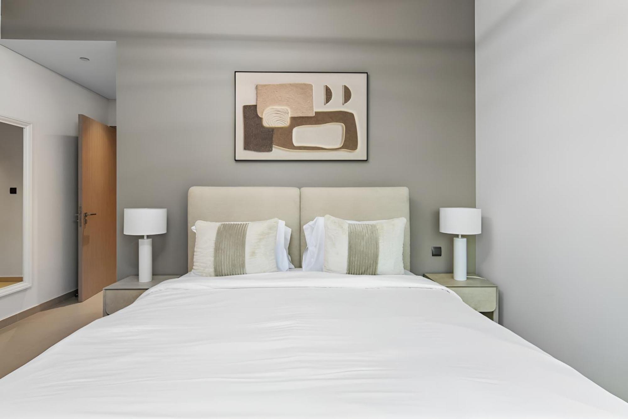 Expansive 7-bed Overlooking Burj & Fountains