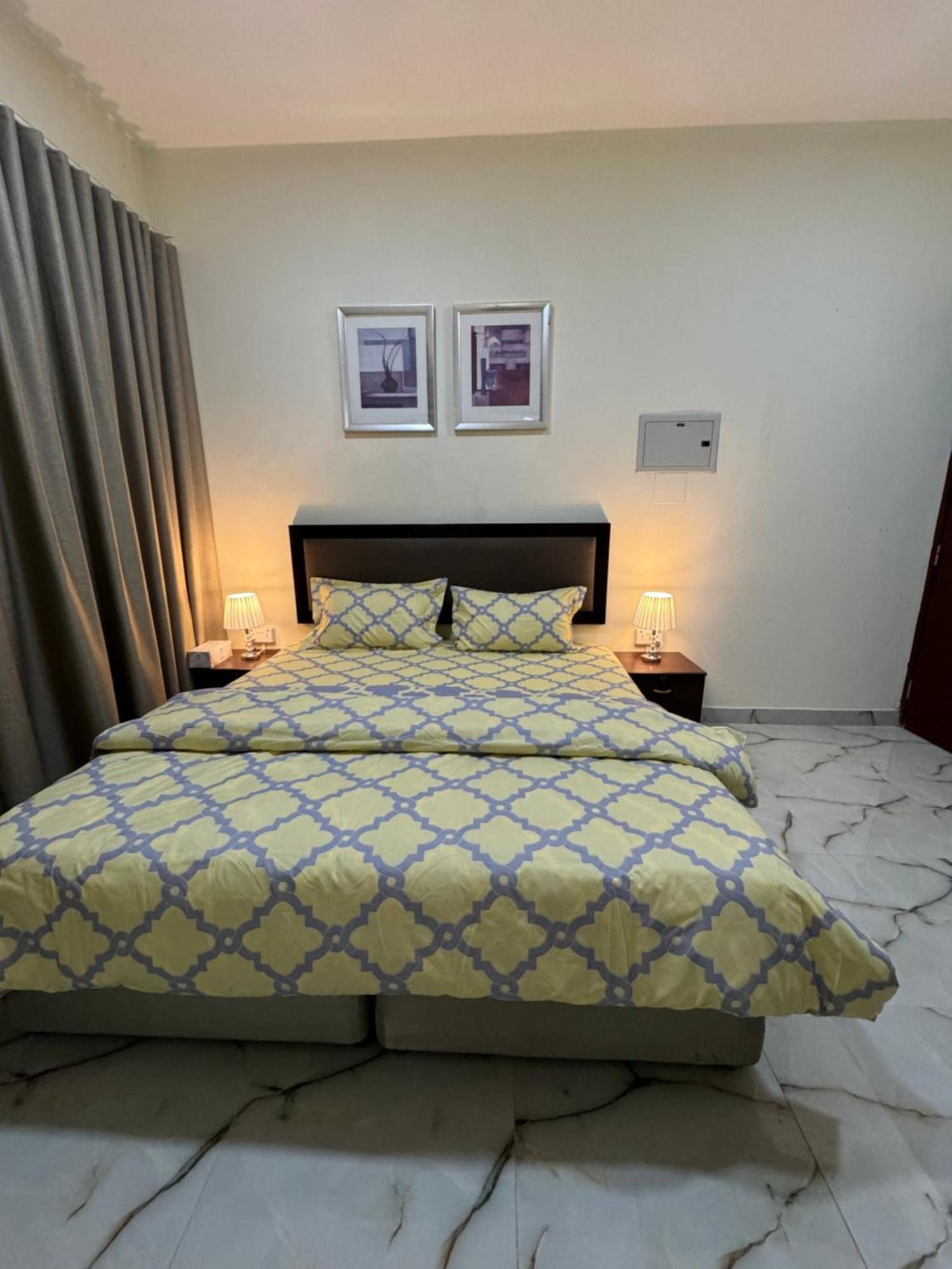 Brand New Independent Near Union Metro Station
