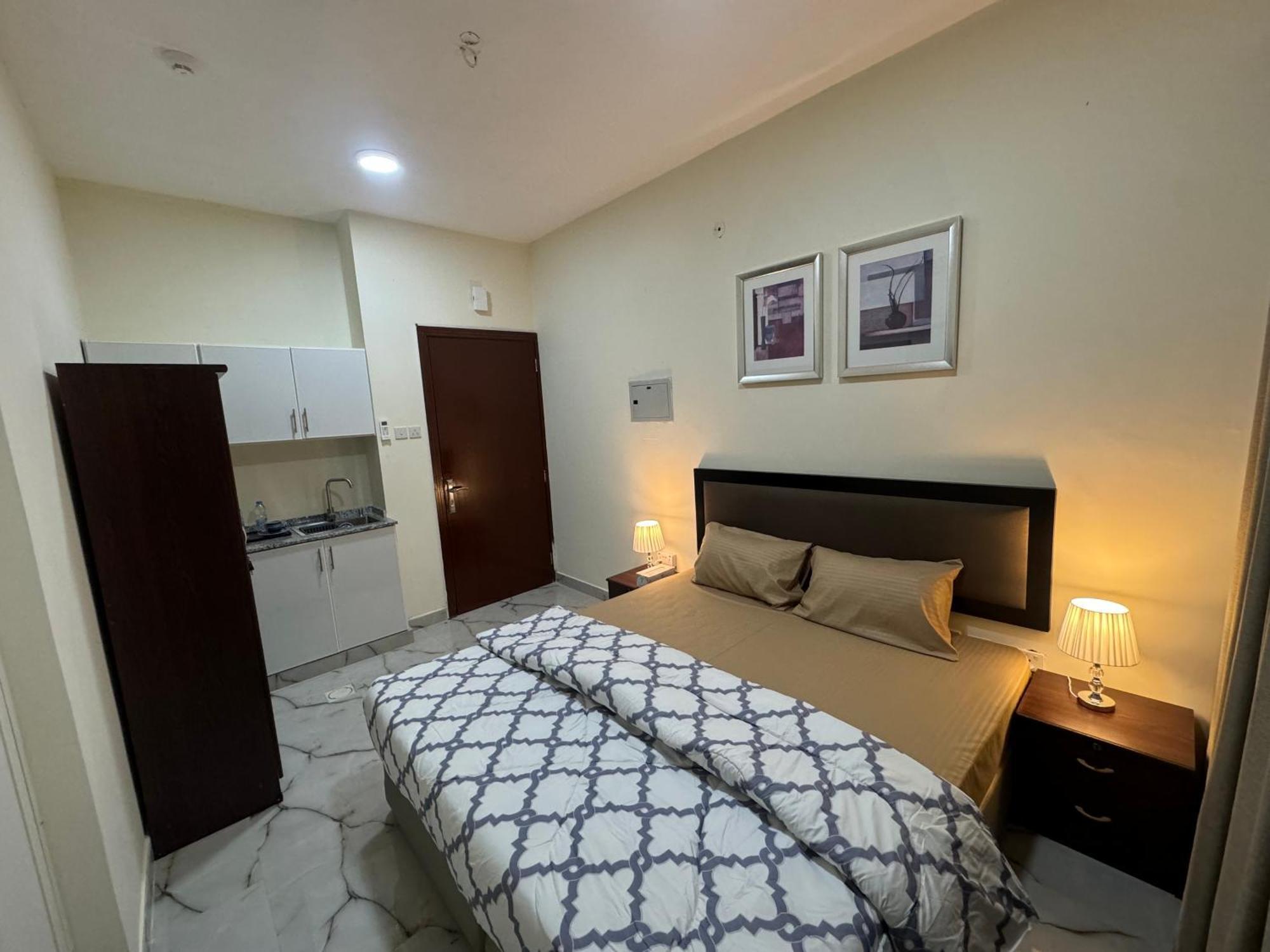 Brand New Independent Near Union Metro Station Homestay *