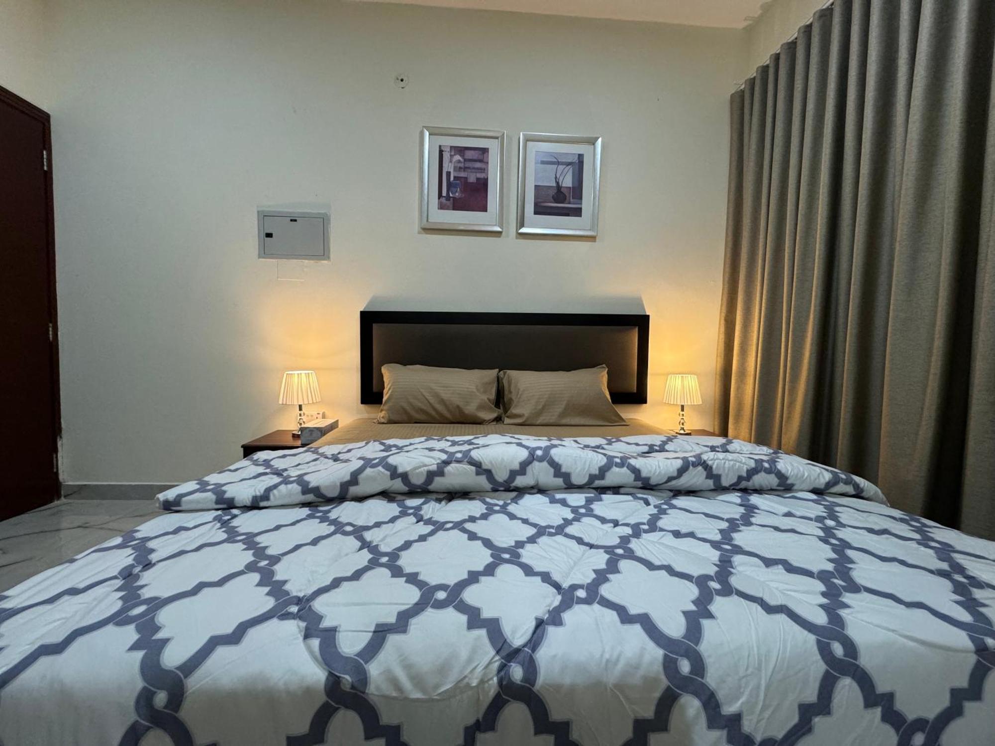 Brand New Independent Near Union Metro Station * Dubai