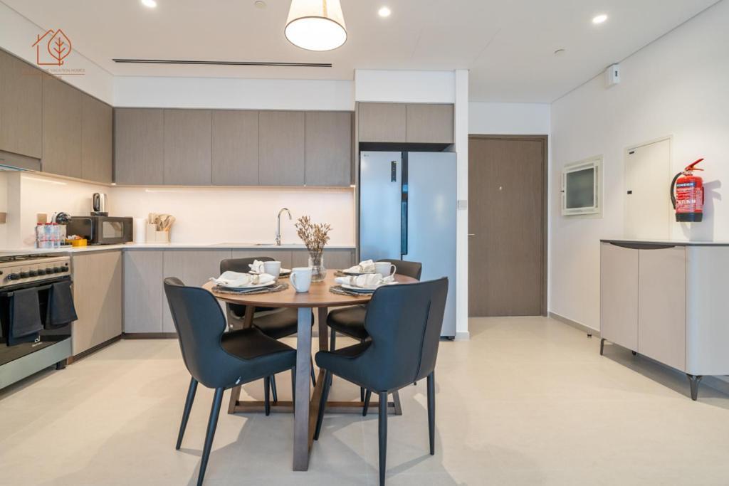 Apartment Burj Khalifa Views 2-Bedroom Apartment 203Gr-2 *
