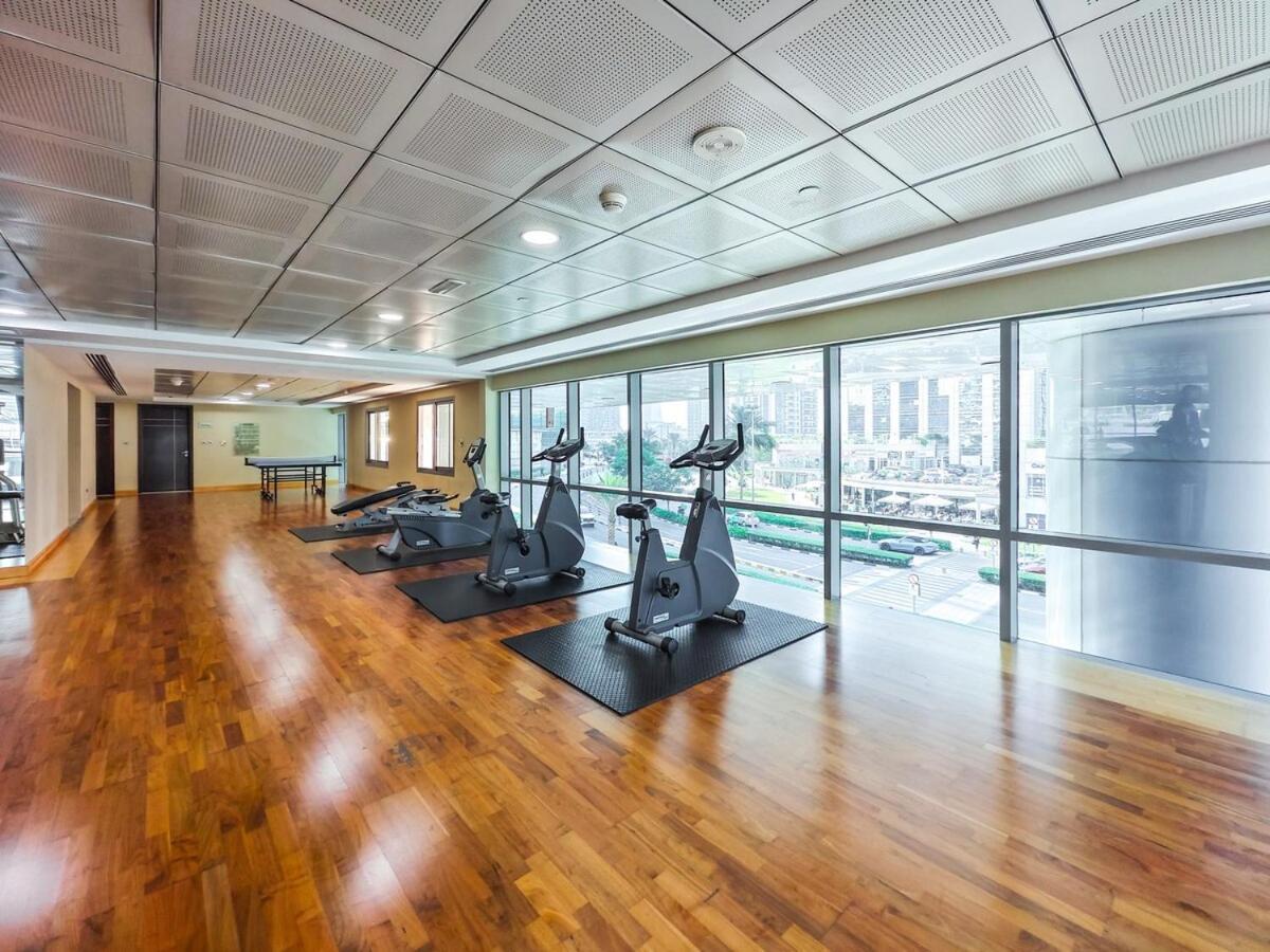 Apartment King Bed - Near Metro - Pool - Fast Wifi *