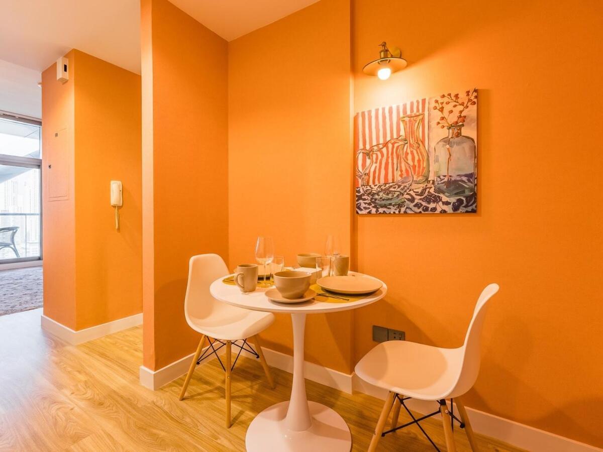 Apartment King Bed - Near Metro - Pool - Fast Wifi Dubai