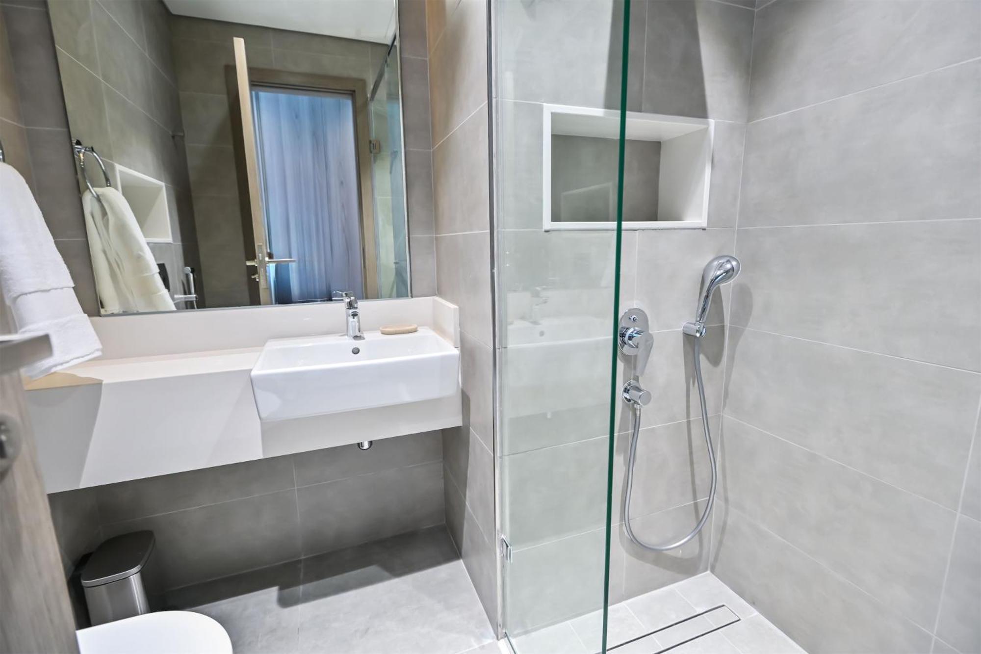 Unique 2 Bedroom In District One Meydan Apartment