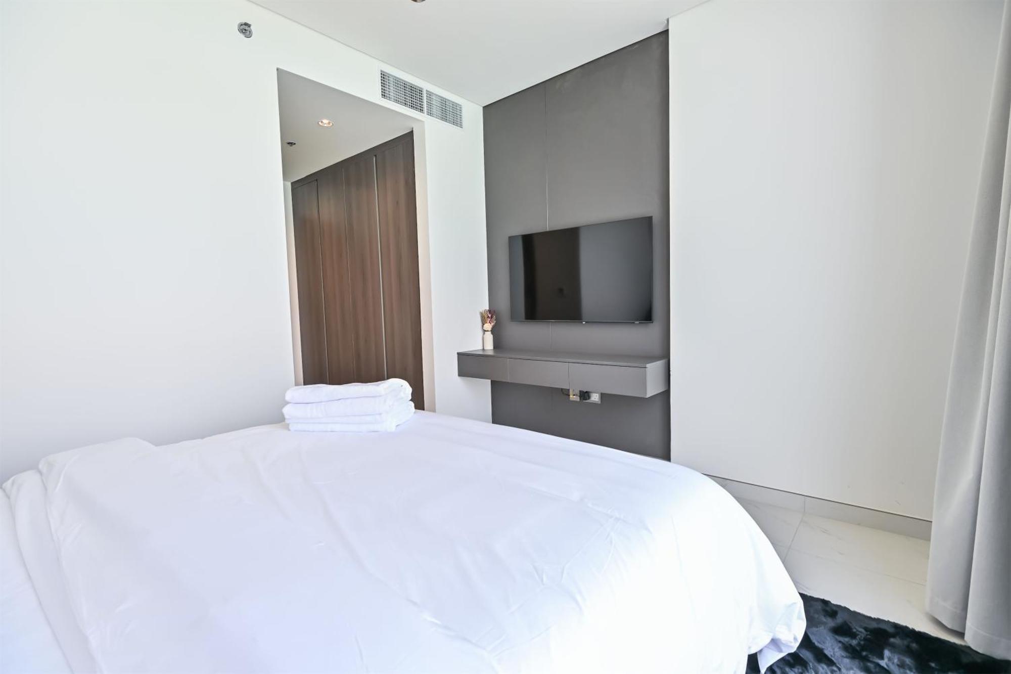 Unique 2 Bedroom In District One Meydan Apartment