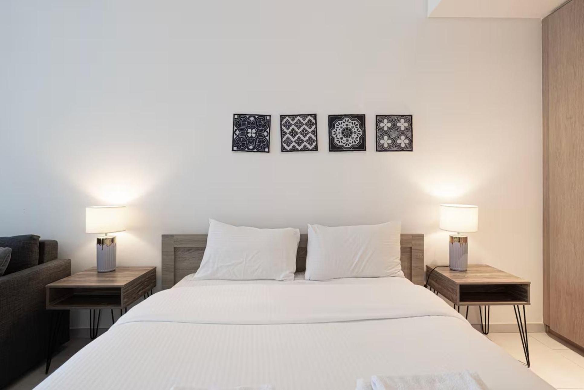 Luxury With Burj Khalifa View - Marquise Square Tower Apartment Dubai