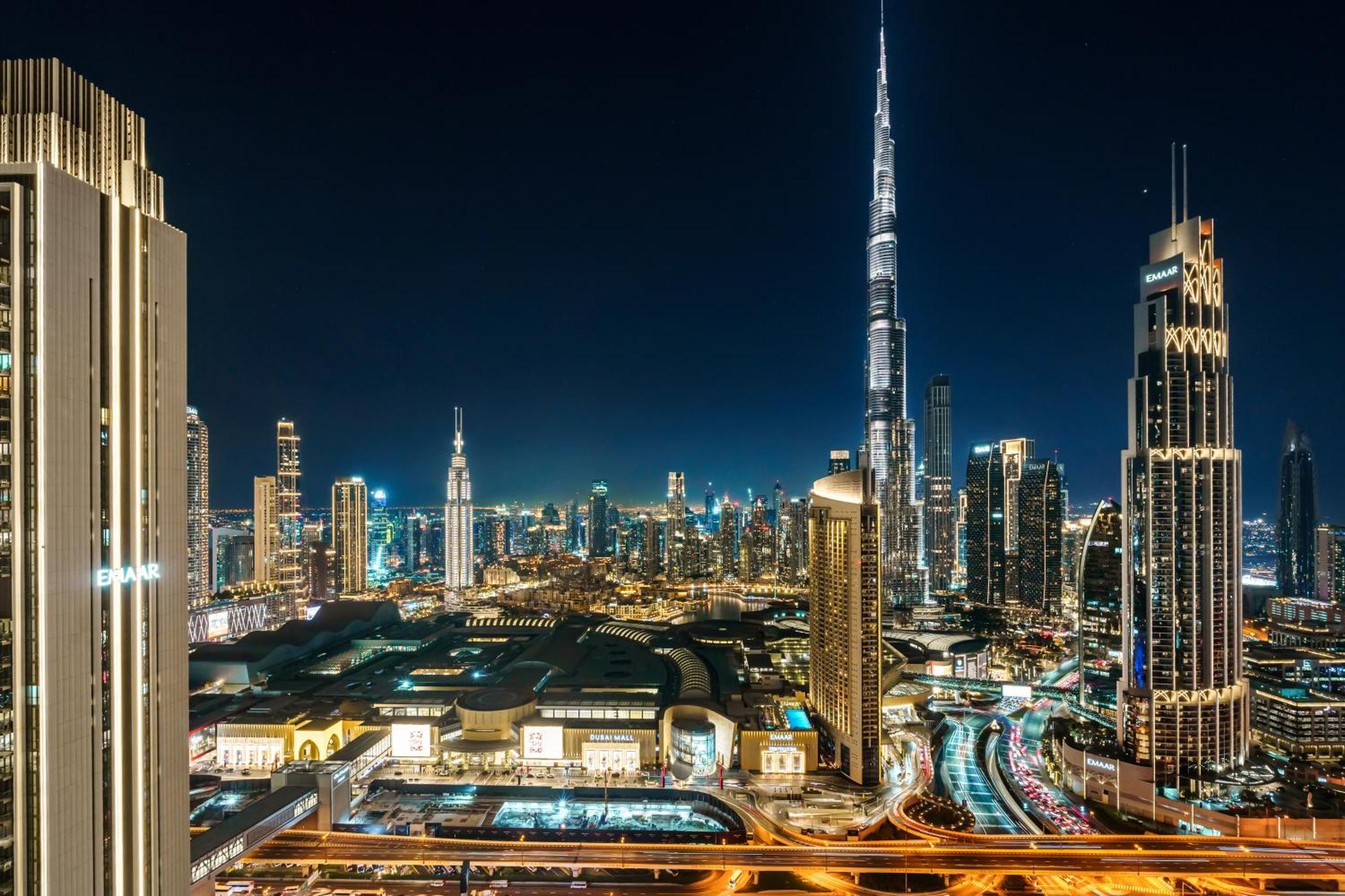 Gorgeous 3br With Burj Khalifa & Fountain View Apartment