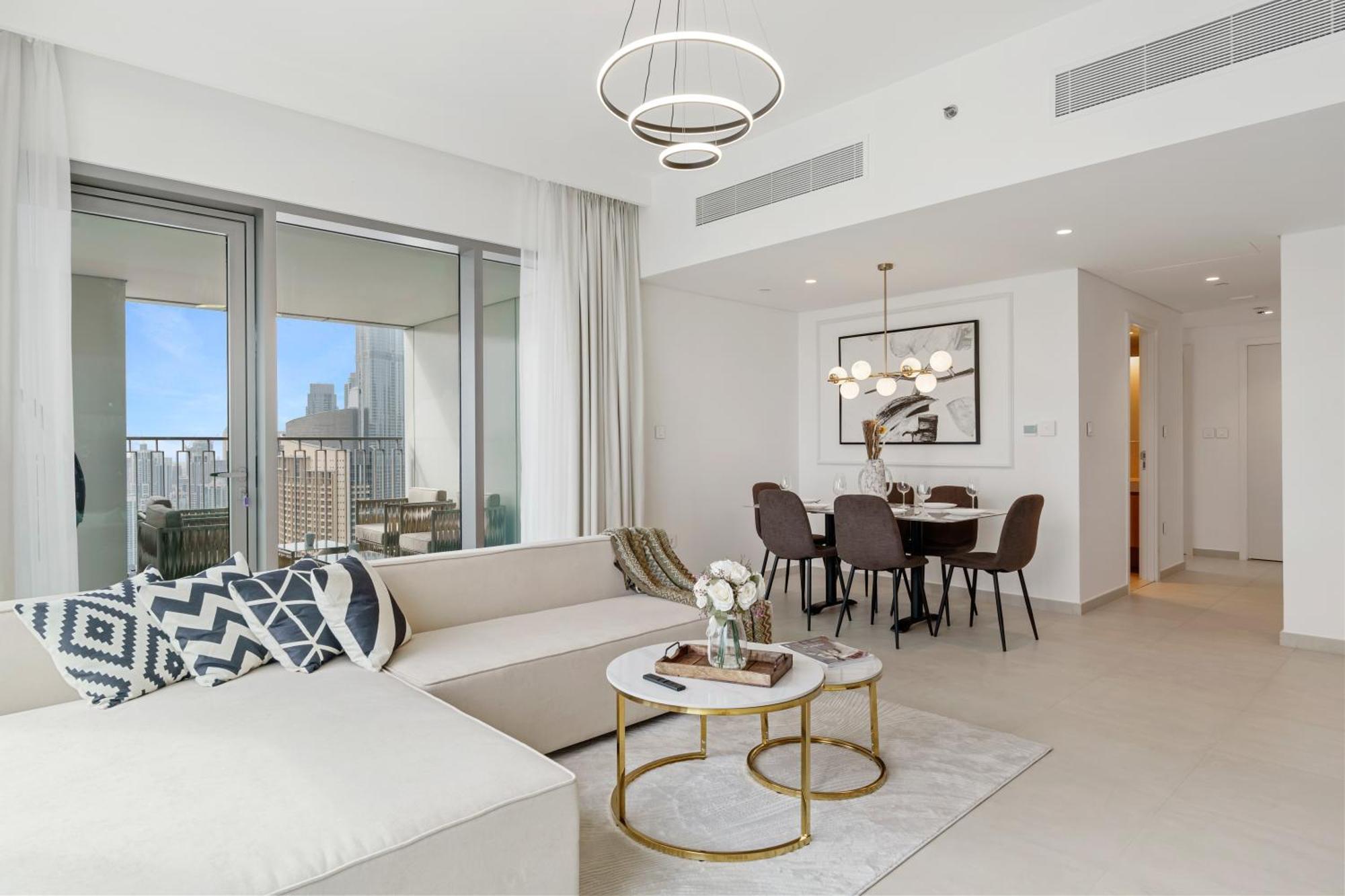 Gorgeous 3br With Burj Khalifa & Fountain View Apartment
