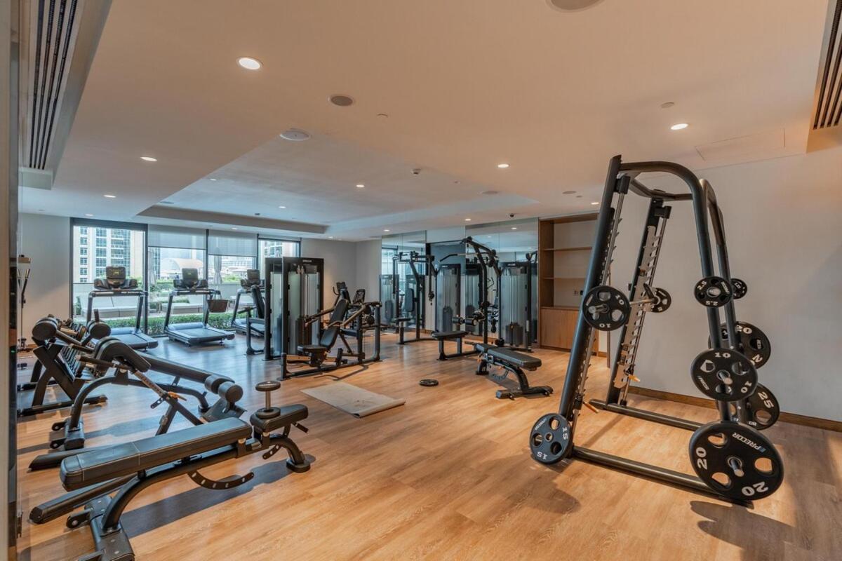 Brand New Next To Burj Khalifa And Mall Apartment *