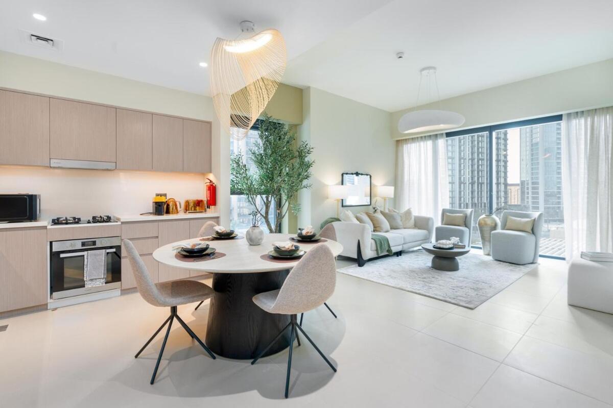 Brand New Next To Burj Khalifa And Mall Apartment *