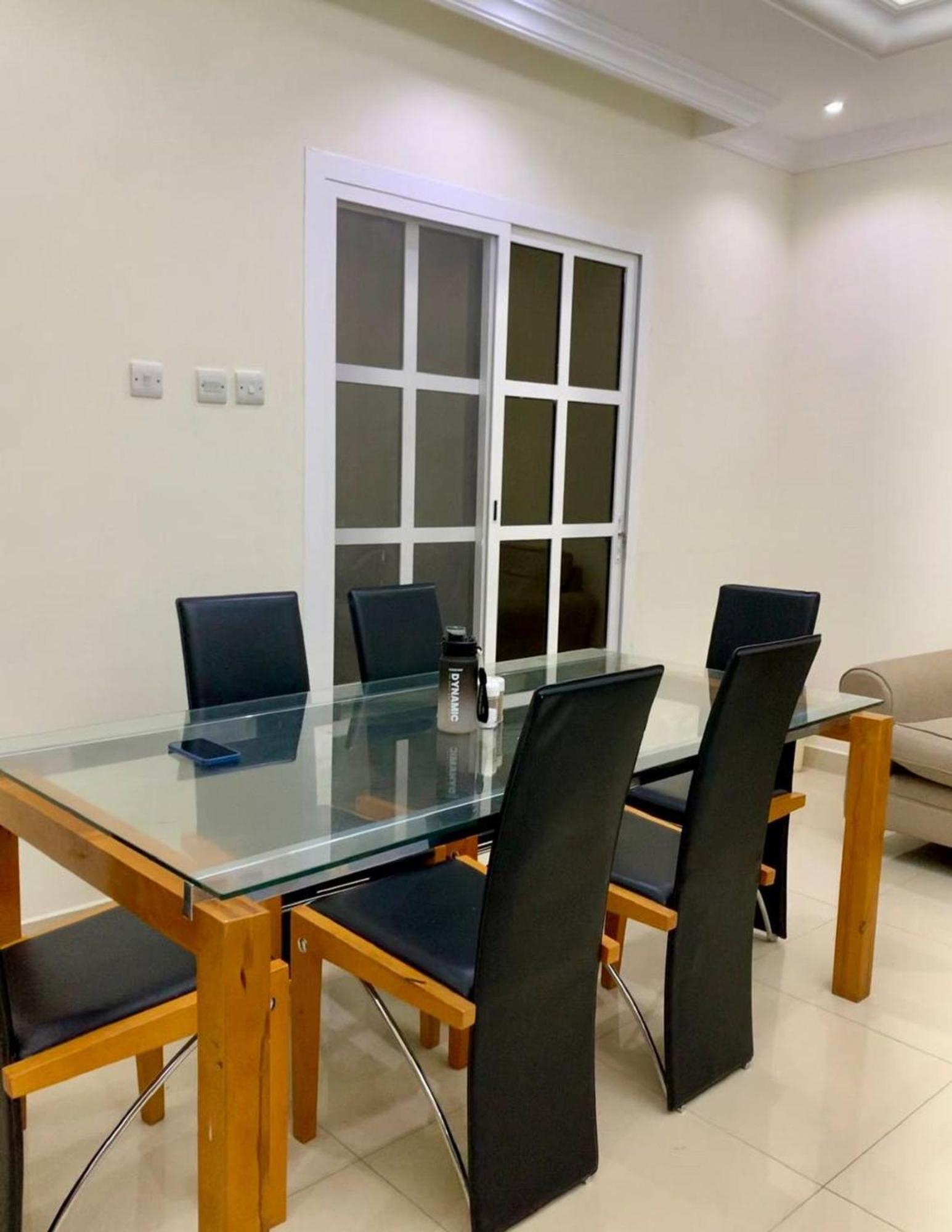 Guest house In House - Luxury Five-person Dubai