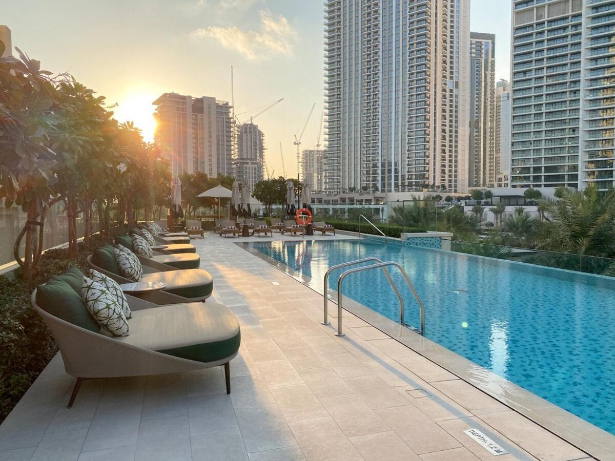 Apartment First Class 2br Refreshing Creek View Dubai
