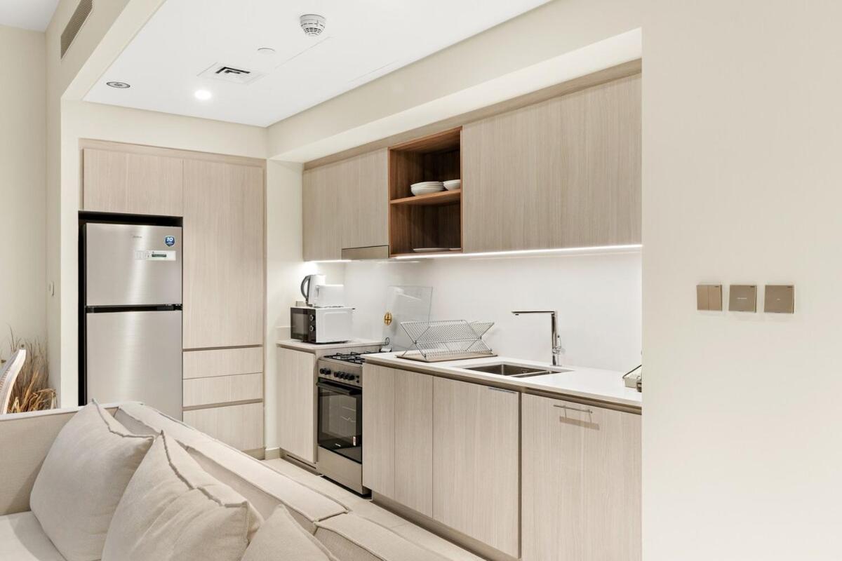First Class 2br Refreshing Creek View * Dubai