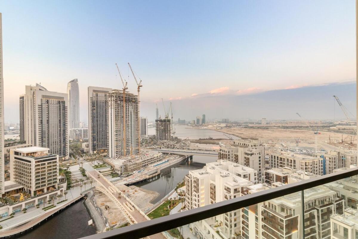Apartment First Class 2br Refreshing Creek View Dubai