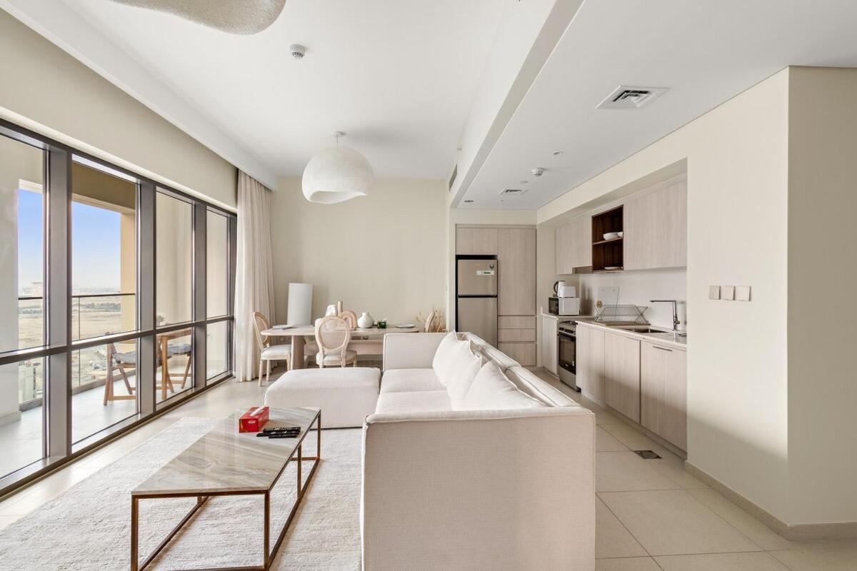 First Class 2br Refreshing Creek View Apartment Dubai