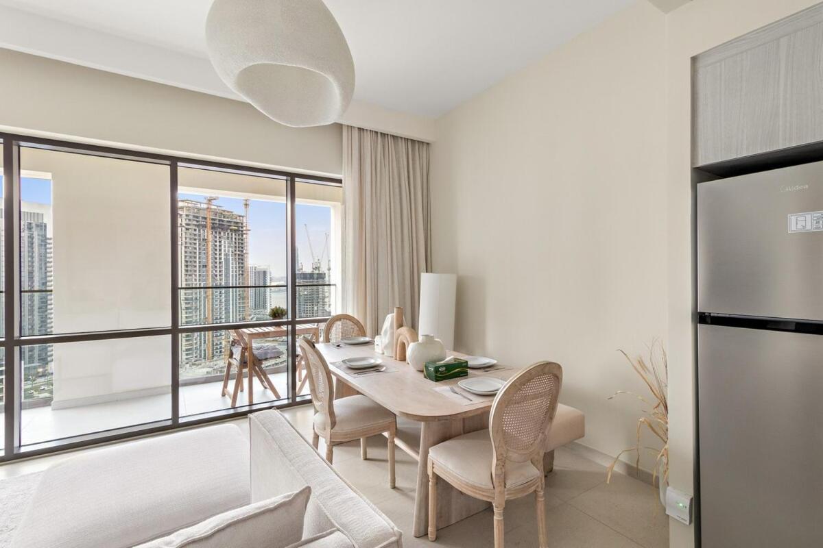 First Class 2br Refreshing Creek View Apartment *