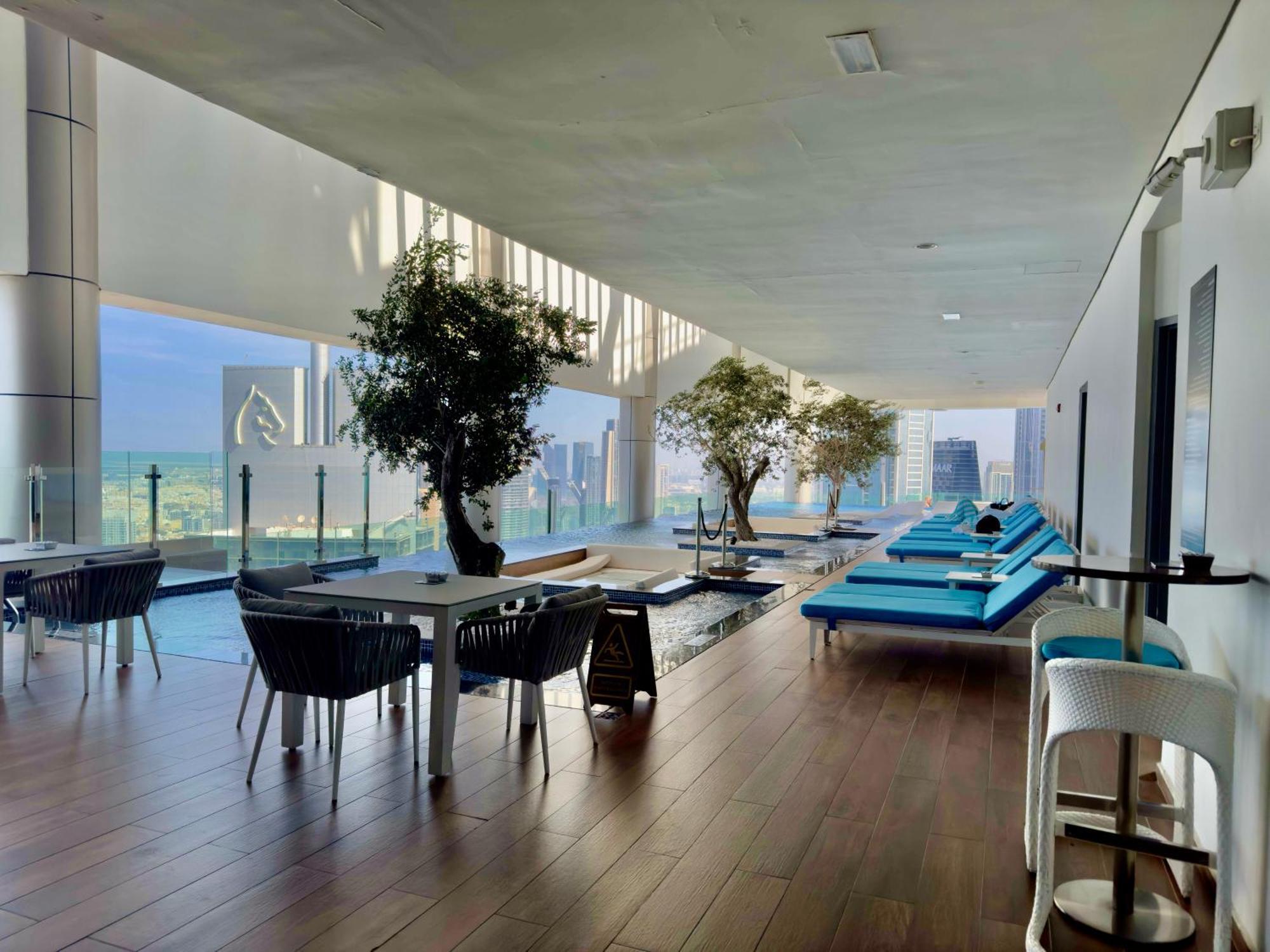 Apartment Downtown Skyline & Burj Khalifa Views *