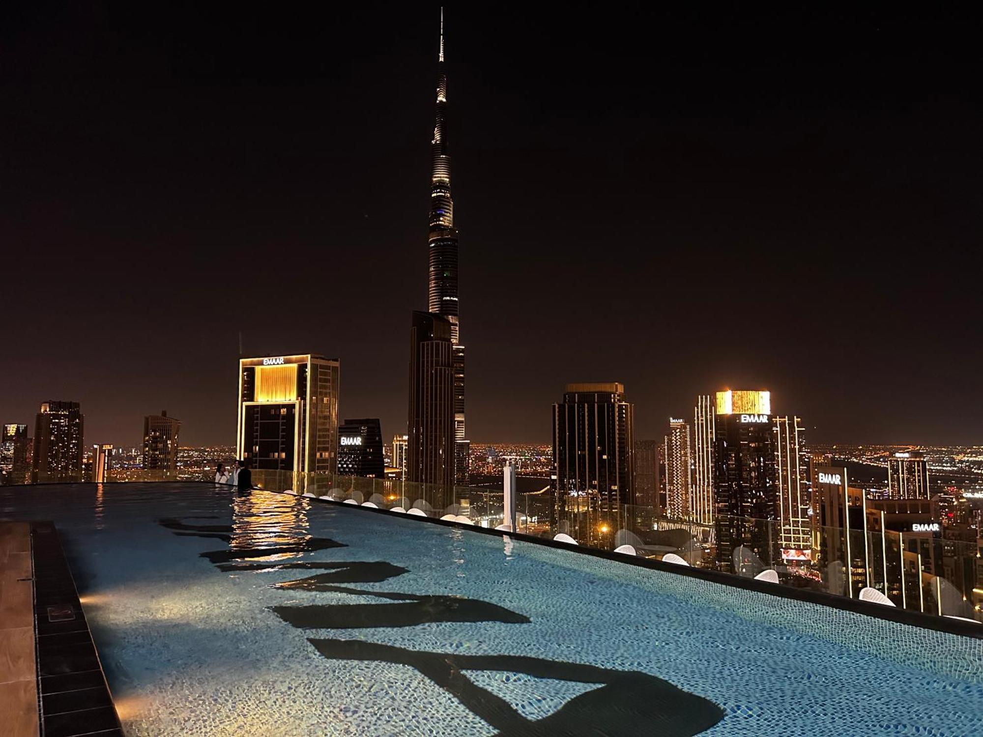 Downtown Skyline & Burj Khalifa Views