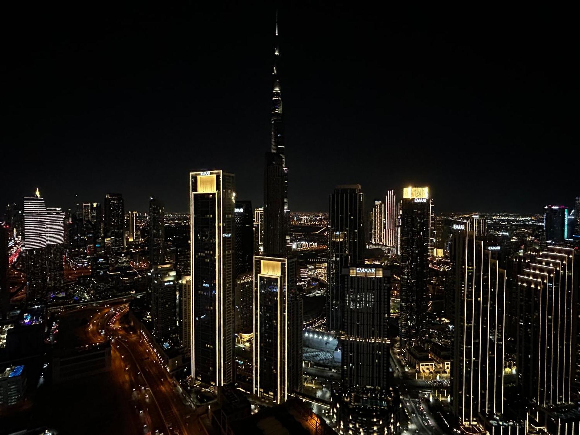 Downtown Skyline & Burj Khalifa Views * Dubai