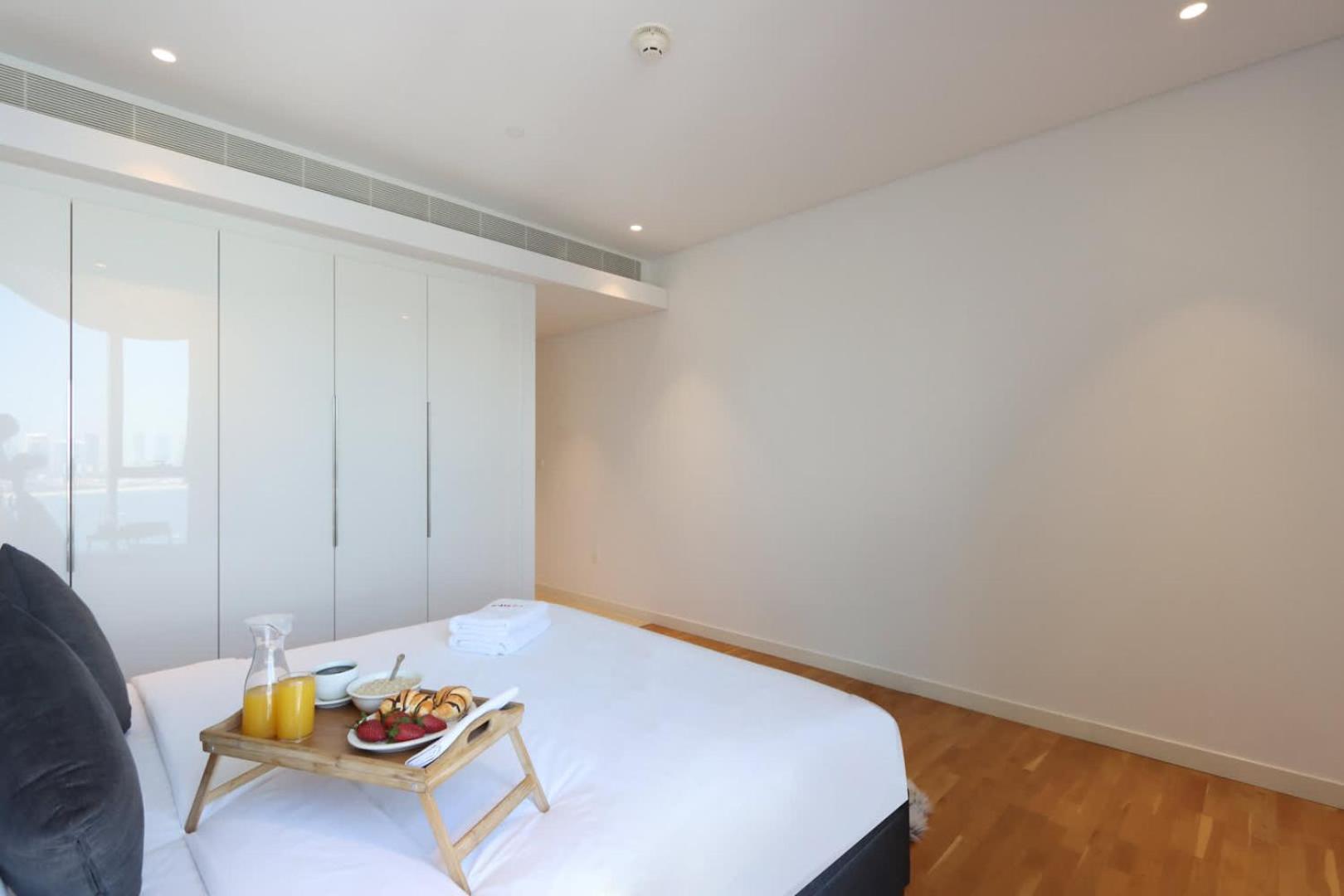 Livbnb-ain Panorama Radiant 3br Haven With Maid's