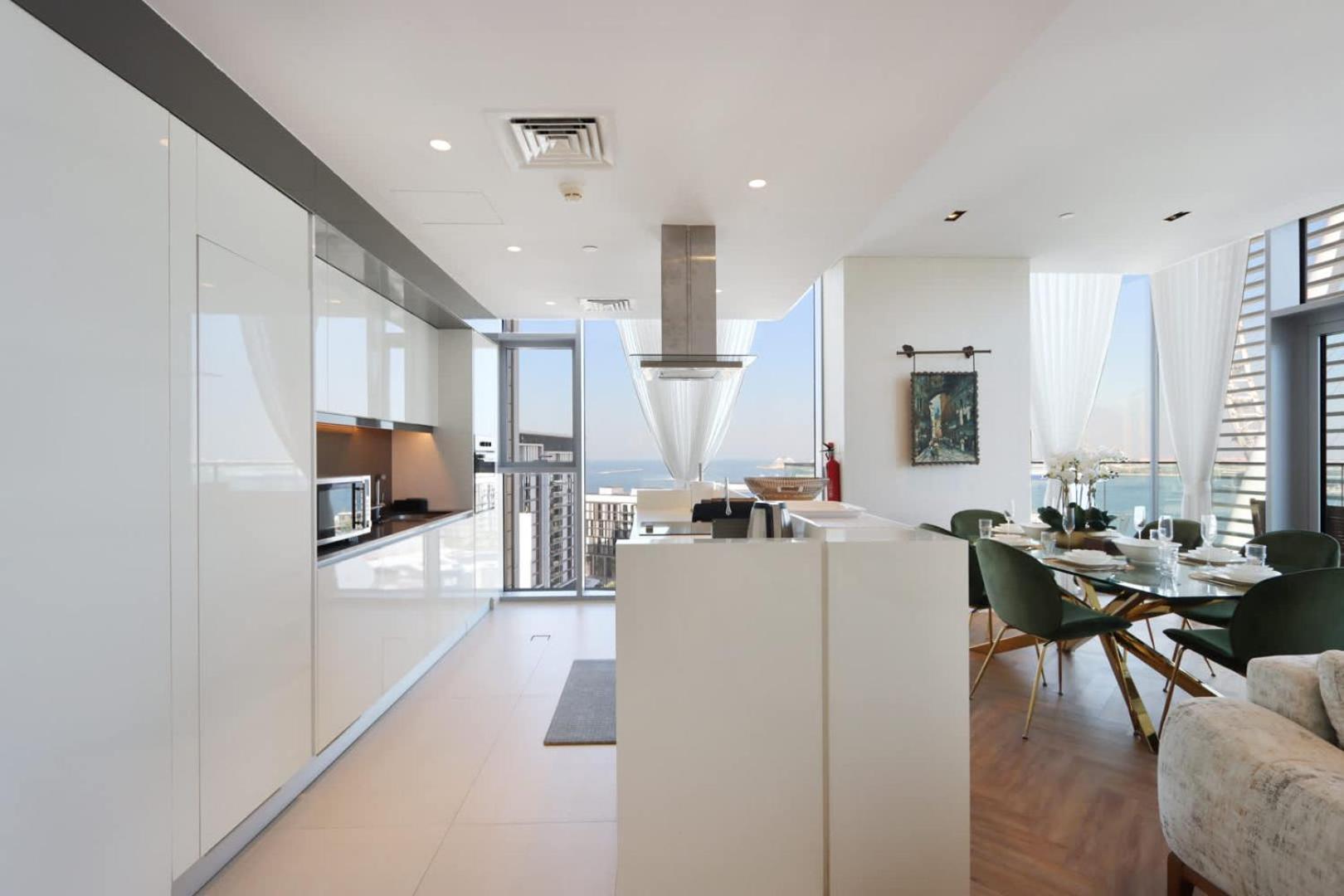 Livbnb-ain Panorama Radiant 3br Haven With Maid's