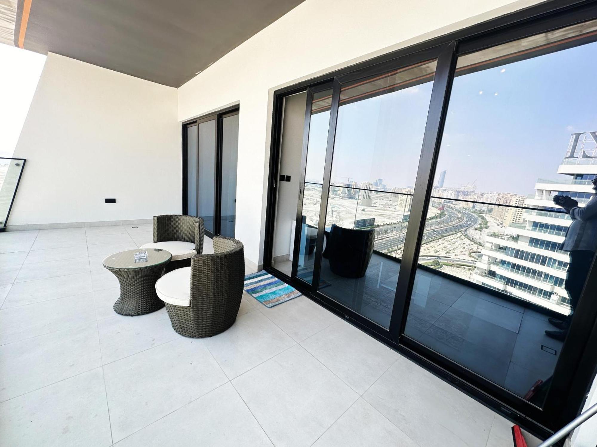 Stylish 3-bedroom With Scenic Views At Binghatti Creek Dubai
