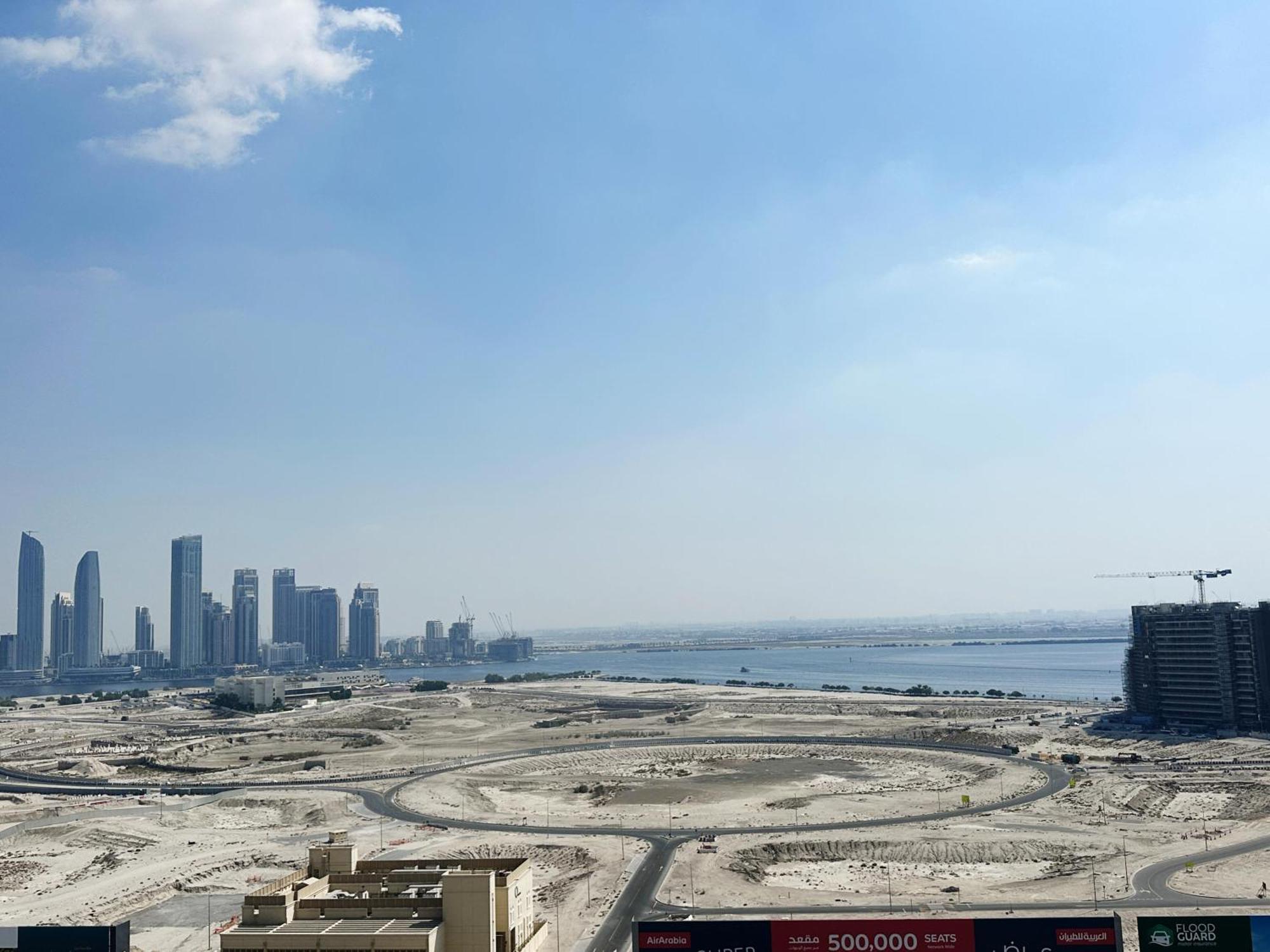 Stylish 3-bedroom With Scenic Views At Binghatti Creek Apartment Dubai