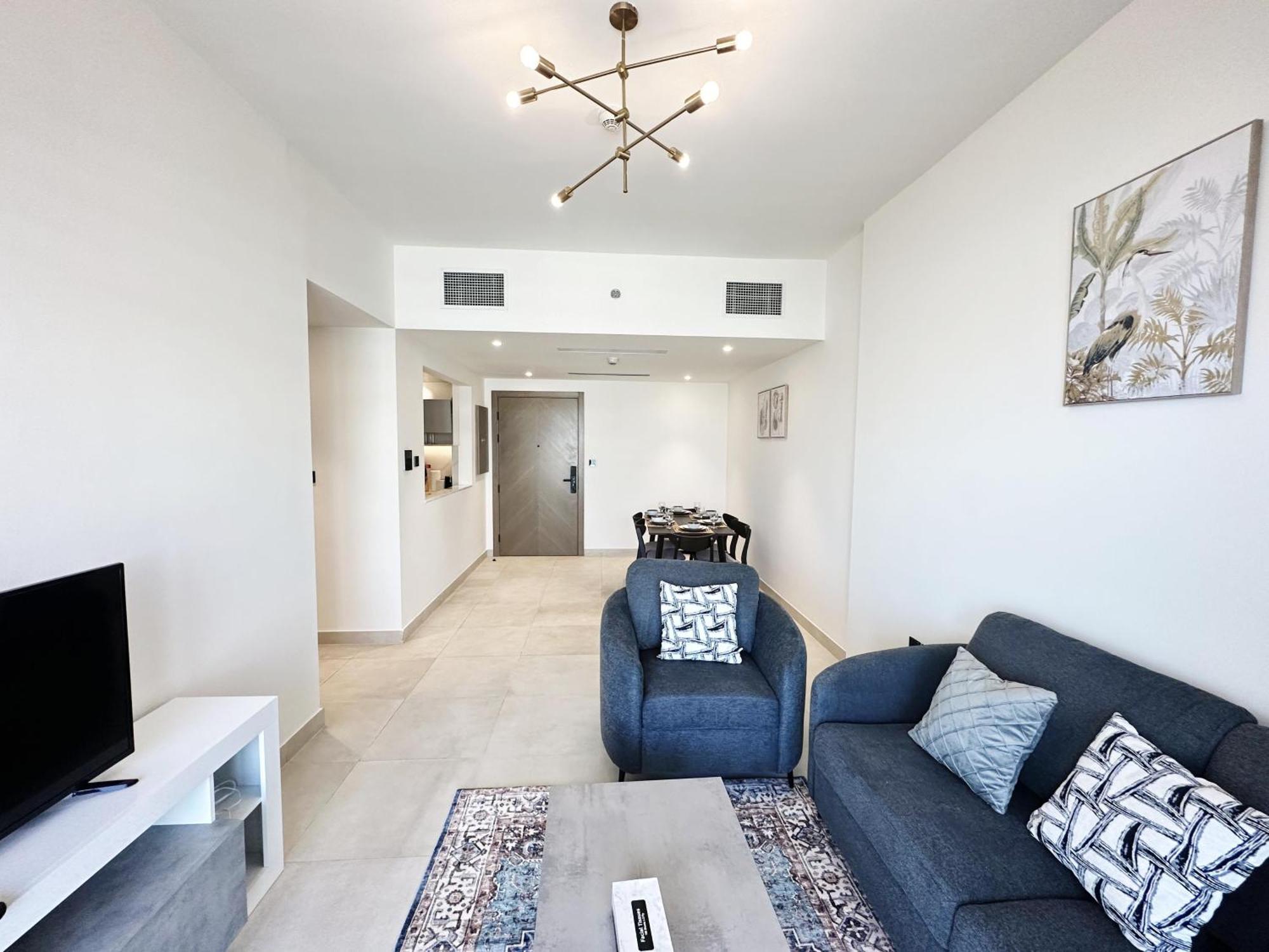 Apartment Stylish 3-bedroom With Scenic Views At Binghatti Creek