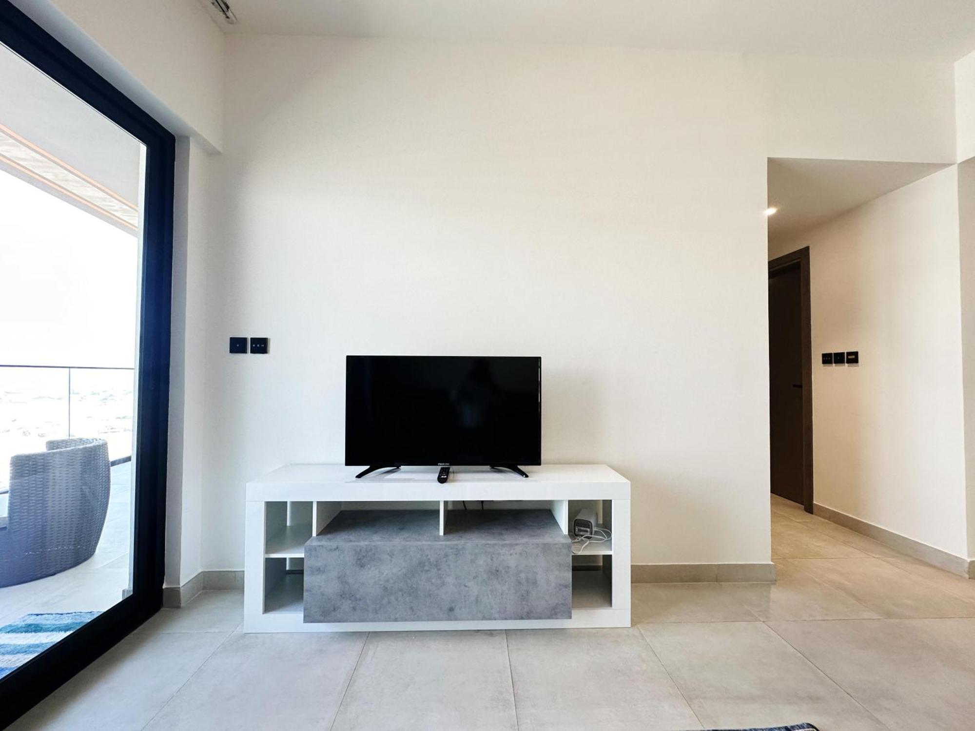 Stylish 3-bedroom With Scenic Views At Binghatti Creek Apartment Dubai