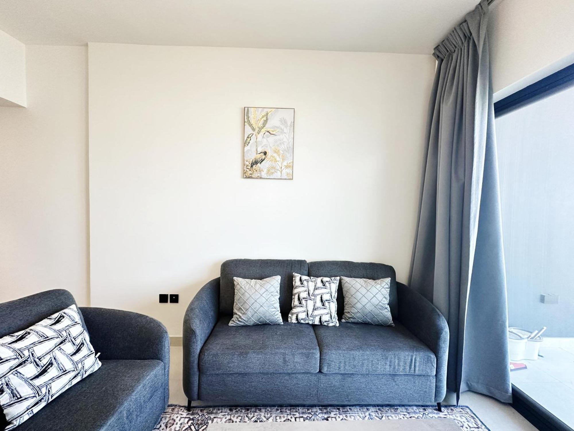 Stylish 3-bedroom With Scenic Views At Binghatti Creek Apartment