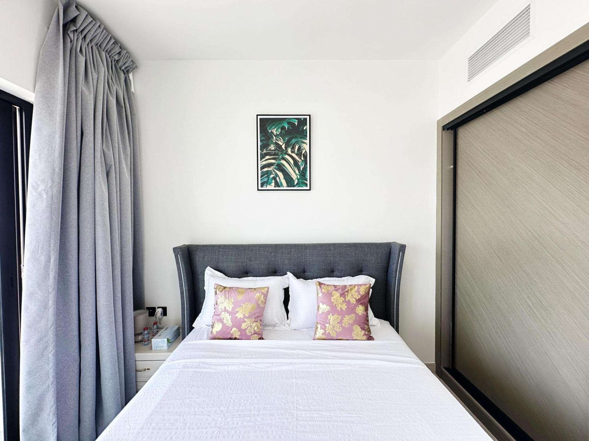 Apartment Stylish 3-bedroom With Scenic Views At Binghatti Creek *