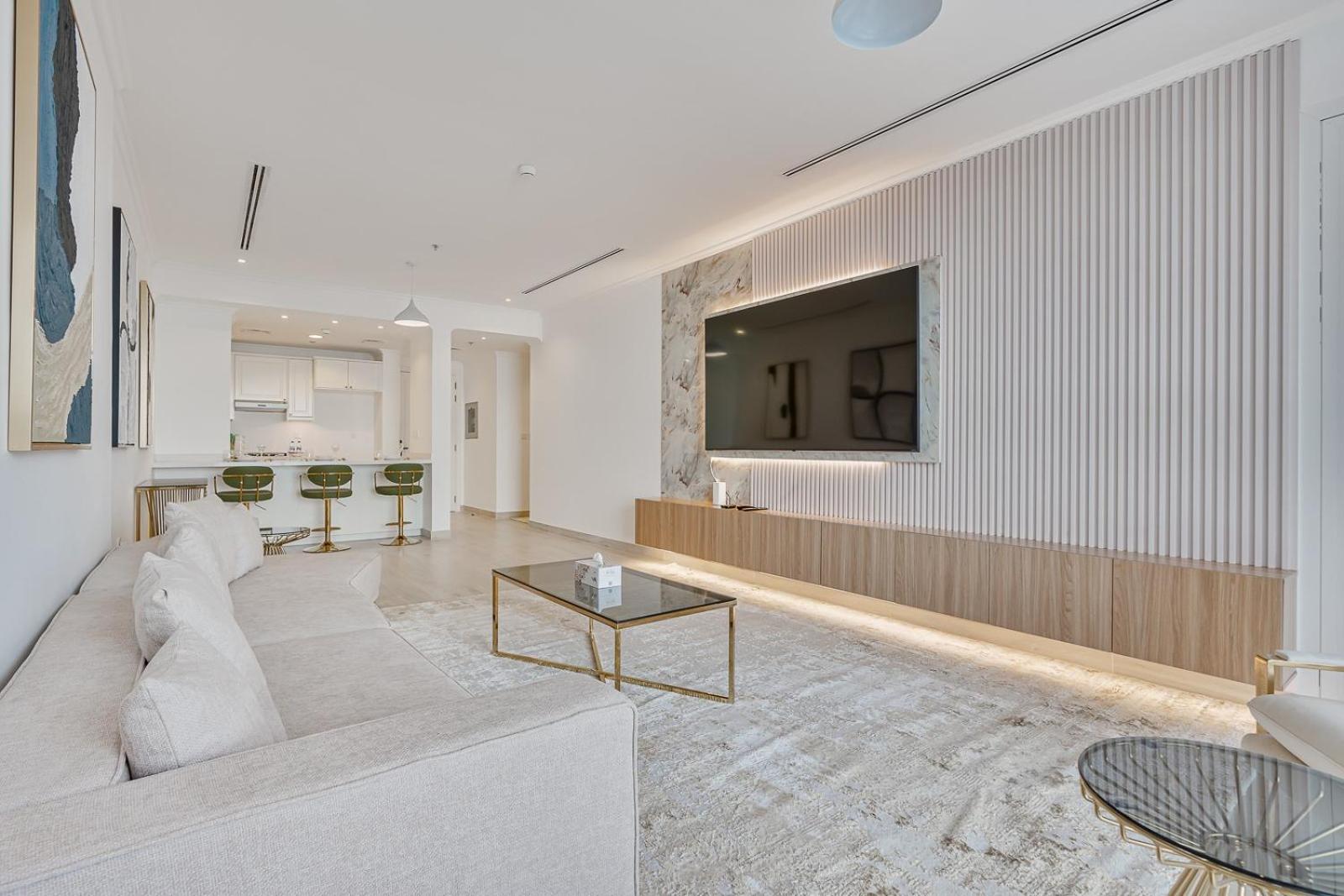 Brand New Beautiful & Huge Centrally Located * Dubai