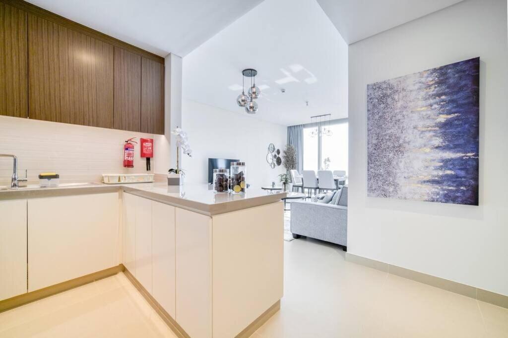 Apartment Luxury 2 Bed With Bluewater Views & Infinity Pool Dubai