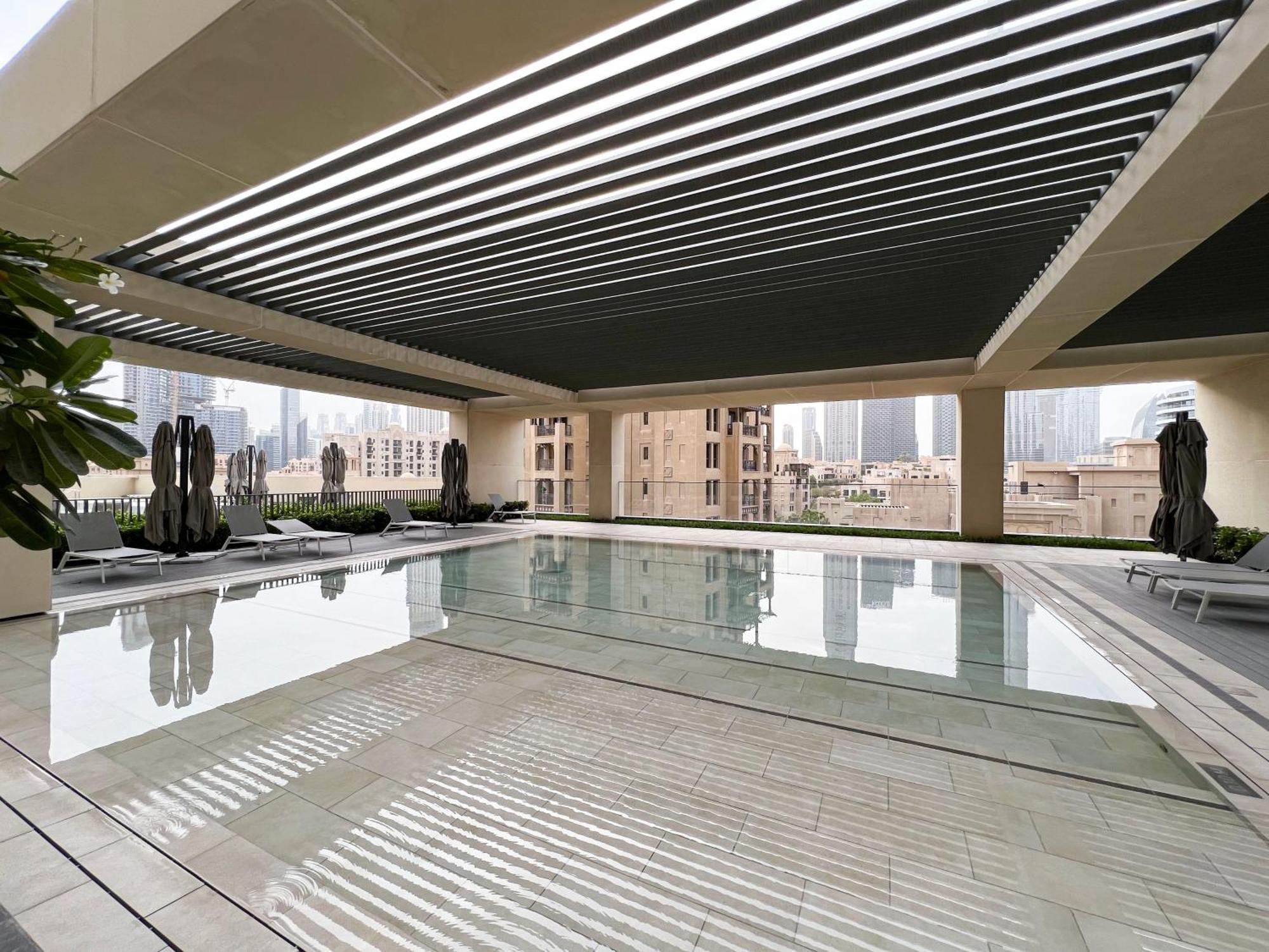 Apartment Burj Royale - Luxurious Brand New Two-bedroom In Downtown, Burj Khalifa View Pool In The Building, 5-min Walk To Mall & Fountains