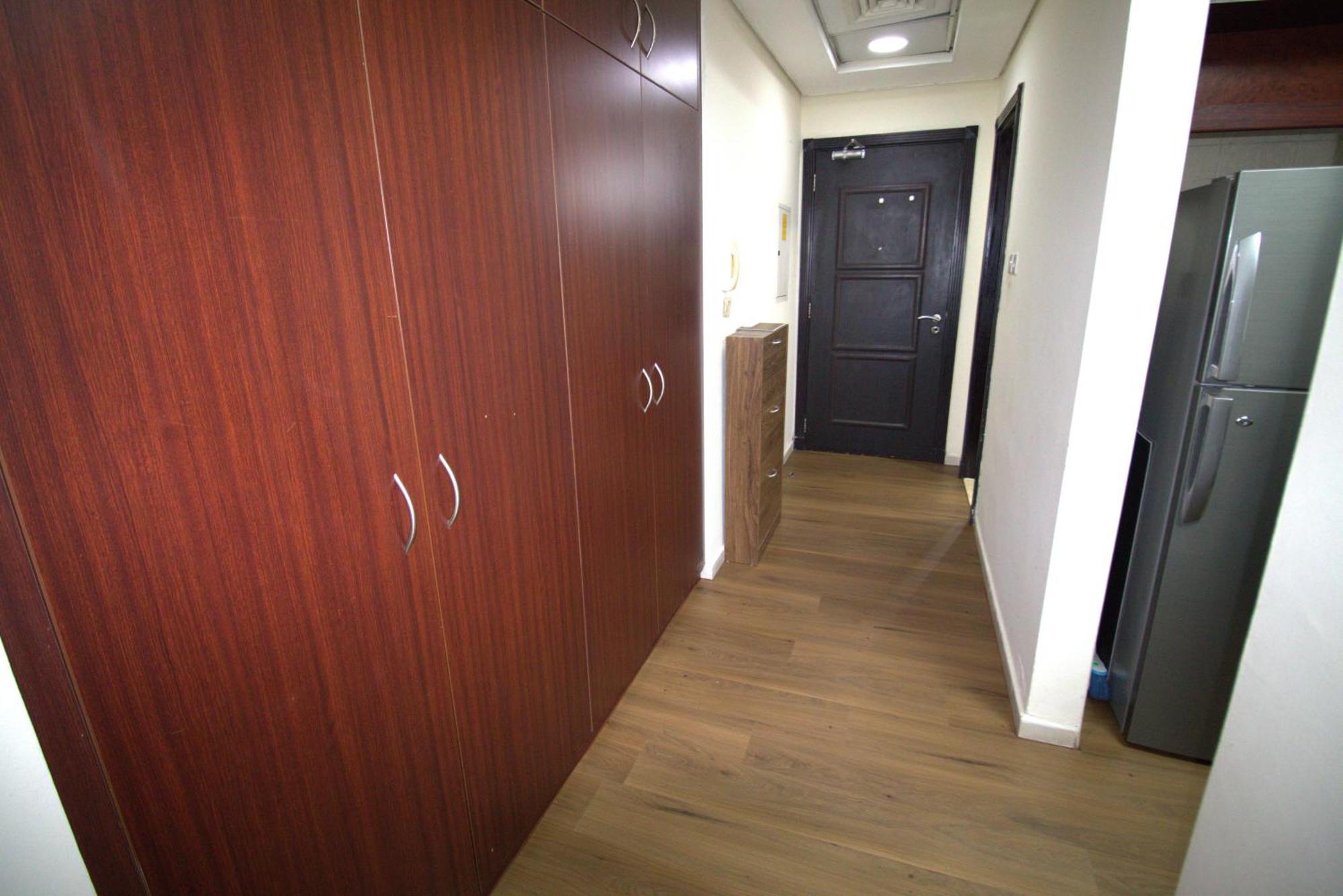 Druvya Homes, Bld Dg059, Street No,4 Discovery Gardens, Close To The Gardens Metro 3 Minutes Walkable *