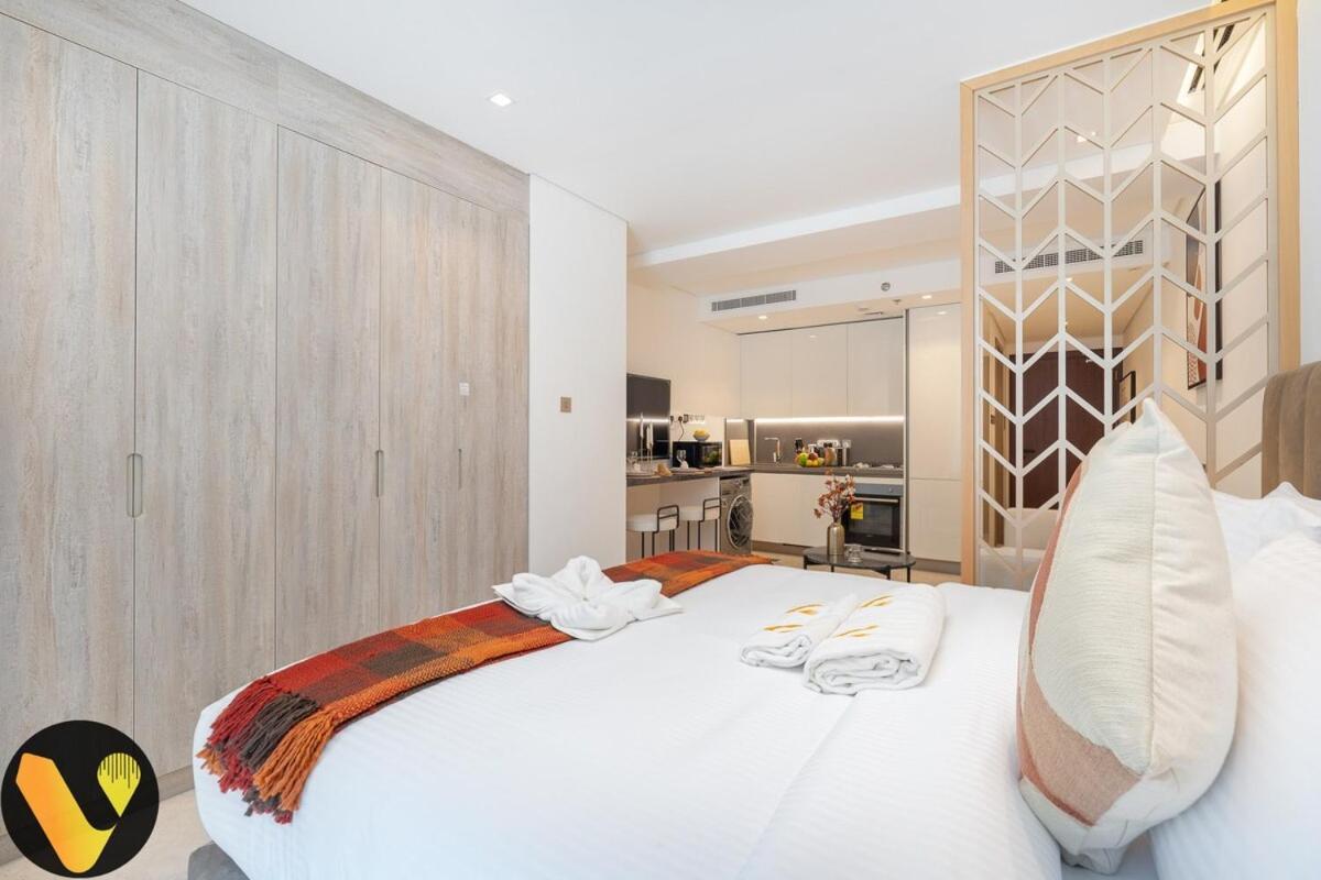 Vogue The Sterling By Omniyat With Balcony Walkable To Burj Khalifa And The Mall Apartment *