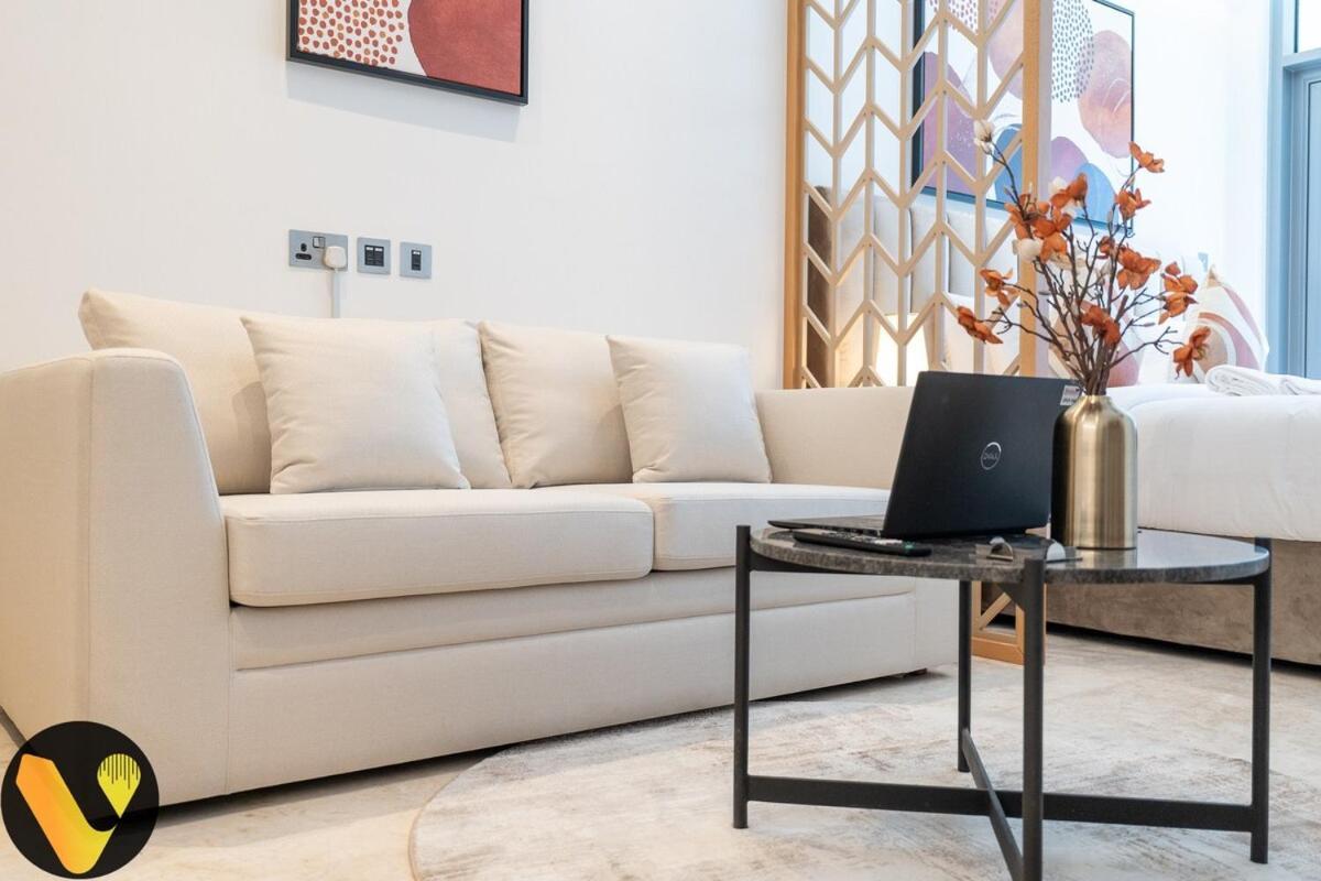 Vogue The Sterling By Omniyat With Balcony Walkable To Burj Khalifa And The Mall * Dubai