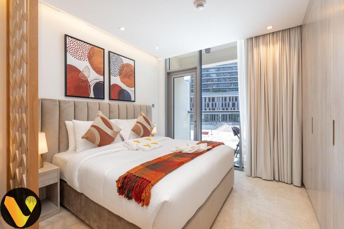 Vogue The Sterling By Omniyat With Balcony Walkable To Burj Khalifa And The Mall