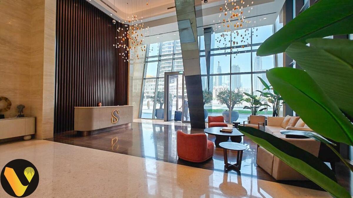 Apartment Vogue The Sterling By Omniyat With Balcony Walkable To Burj Khalifa And The Mall Dubai