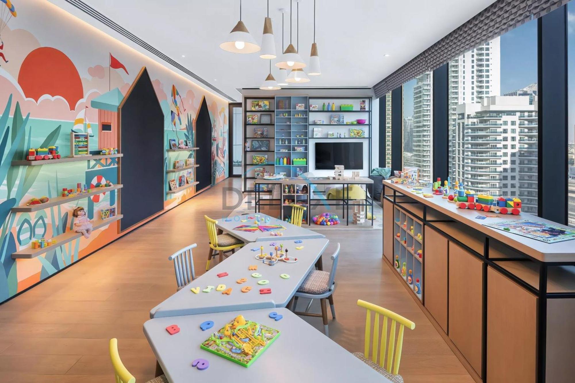 Apartment Contemporary 2br With Huge Balcony