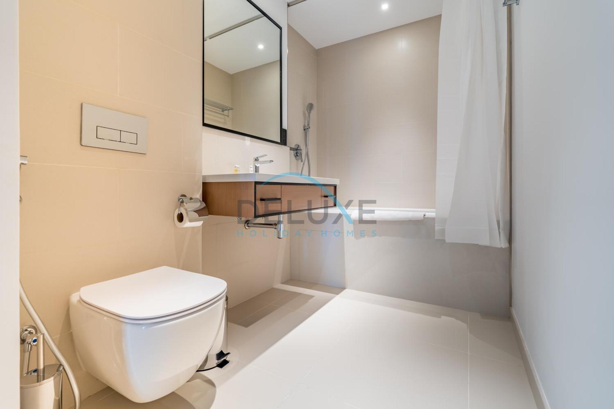Contemporary 2br With Huge Balcony *