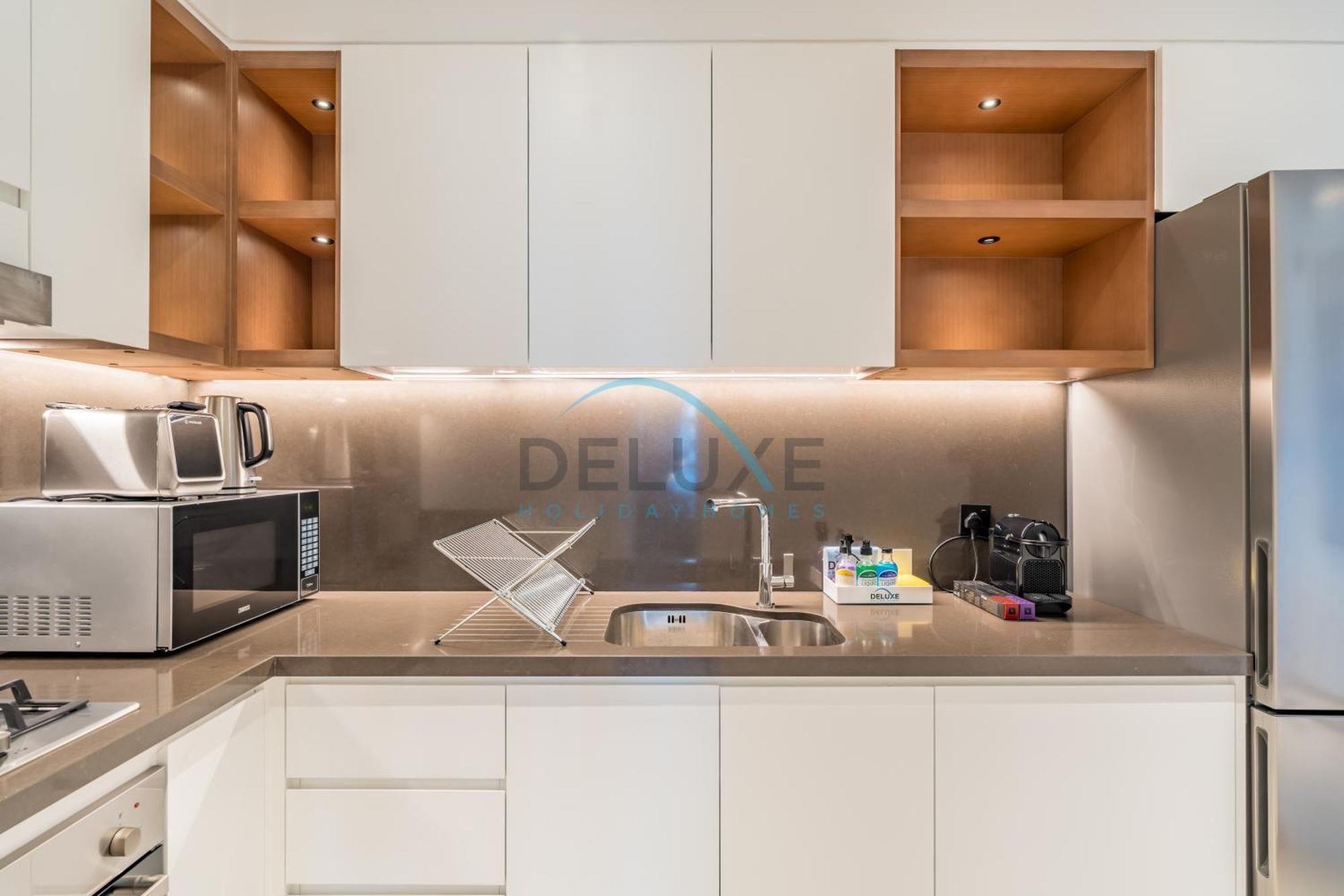 Apartment Contemporary 2br With Huge Balcony