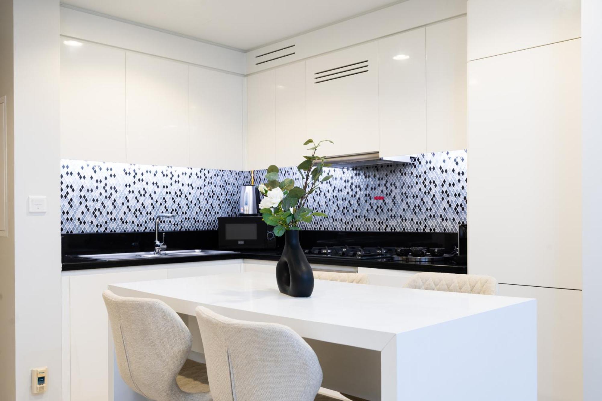 Keyrock Living - Elevated Luxury In Business Bay Apartment *