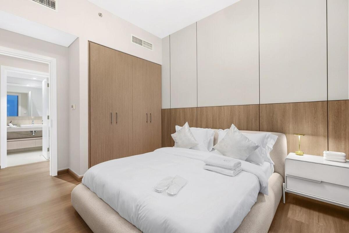 First Class 2br Panoramic Creek Views Apartment