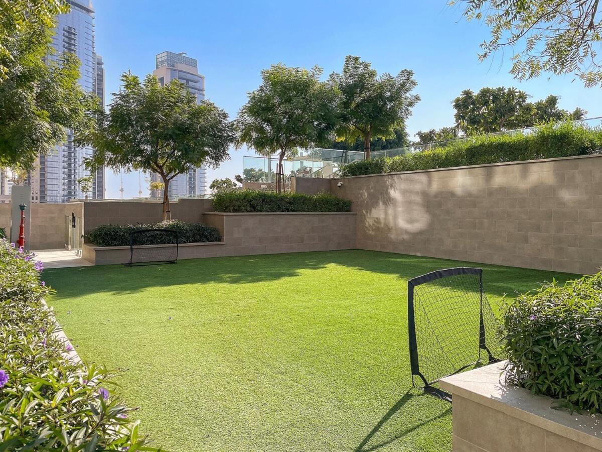 First Class 2br Panoramic Creek Views Apartment