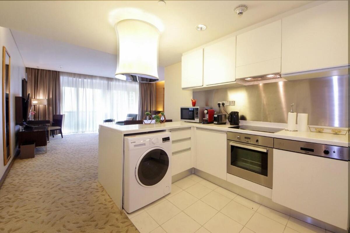 Apartment Emaar Residence-fashion Avenue- Spacious For Monthly *